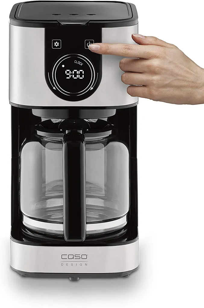 CASO Selection C12 - Design-Kaffeemaschine Für Bis Zu 12 Tassen Kaffee, 1,5 L Wassertank, Edelstahlgehäuse, Warmhaltefunktion, Timer, Inkl. Permanentfilter 5 CASO Selection C12 - Design-Kaffeemaschine Für Bis Zu 12 Tassen Kaffee, 1,5 L Wassertank, Edelstahlgehäuse, Warmhaltefunktion, Timer, Inkl. Permanentfilter – Bild 3